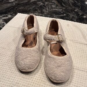 Universal Thread Fuzzy Cream Loafers with Buckle